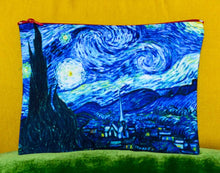 Cargar imagen en el visor de la galería, Bolsita &quot;Noche Estrellada&quot; Van Gogh

