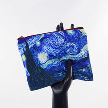 Cargar imagen en el visor de la galería, Bolsita &quot;Noche Estrellada&quot; Van Gogh
