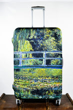 Cargar imagen en el visor de la galería, Protector de maleta “Puente Japonés” Claude Monet
